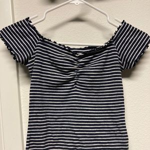 Sinched ruffle top